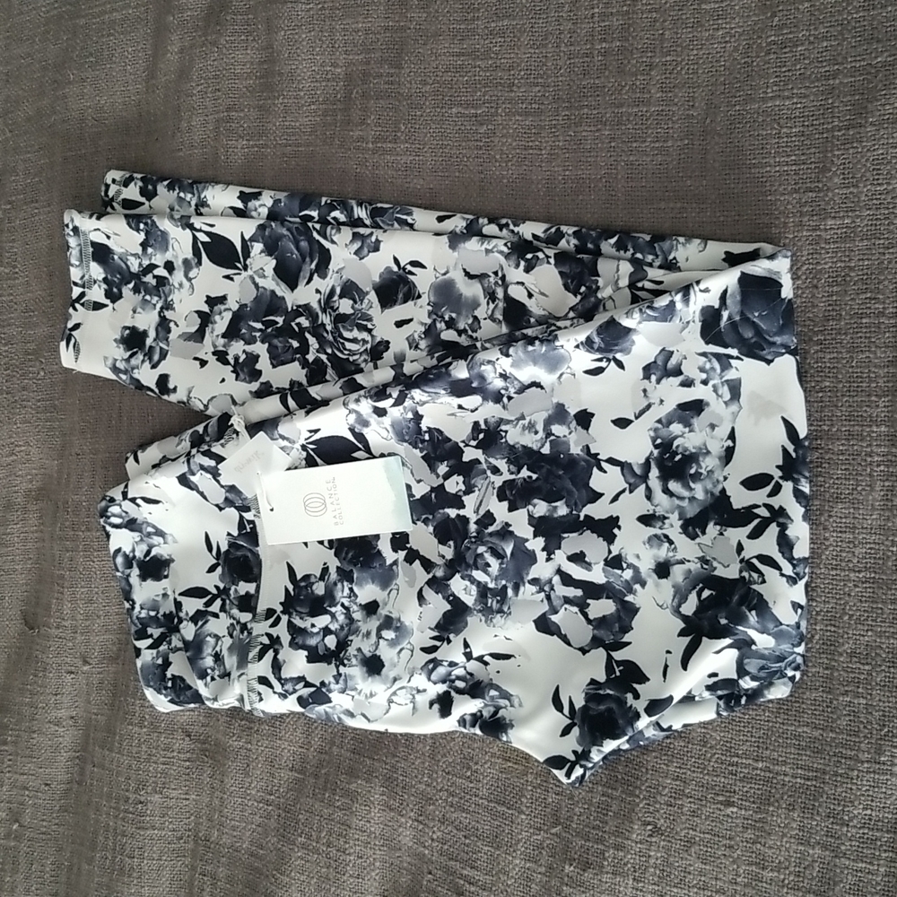 Size L, Balance Collection, black/grey/white floral leggings. NWT